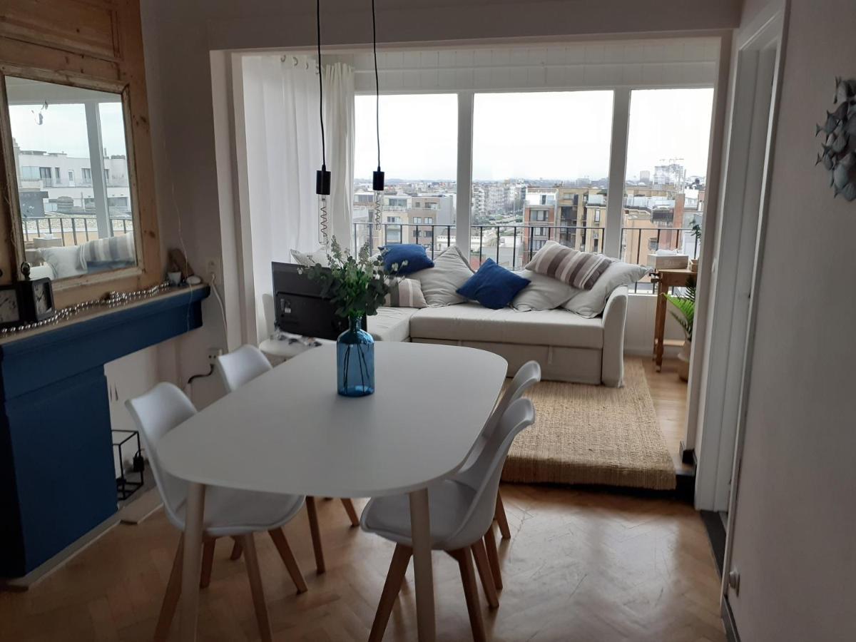 Appartamento Gezellig Centraal Gelegen Penthouse Oostende Esterno foto
