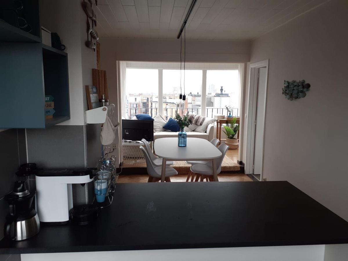 Appartamento Gezellig Centraal Gelegen Penthouse Oostende Esterno foto
