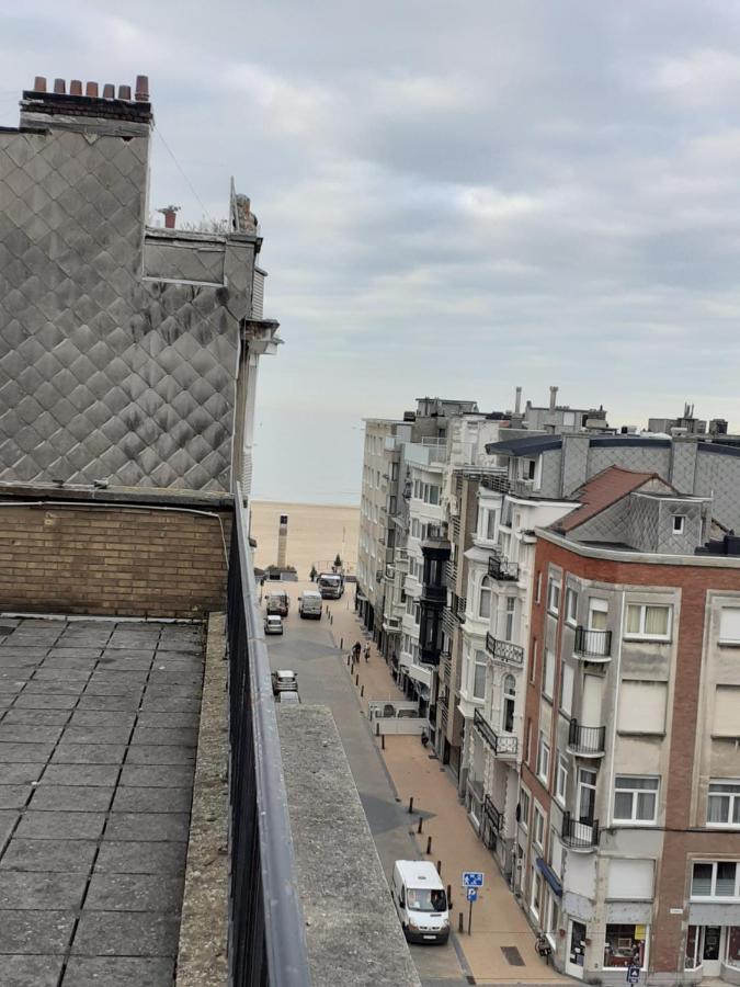 Appartamento Gezellig Centraal Gelegen Penthouse Oostende Esterno foto