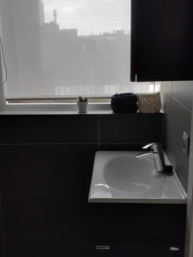 Appartamento Gezellig Centraal Gelegen Penthouse Oostende Esterno foto